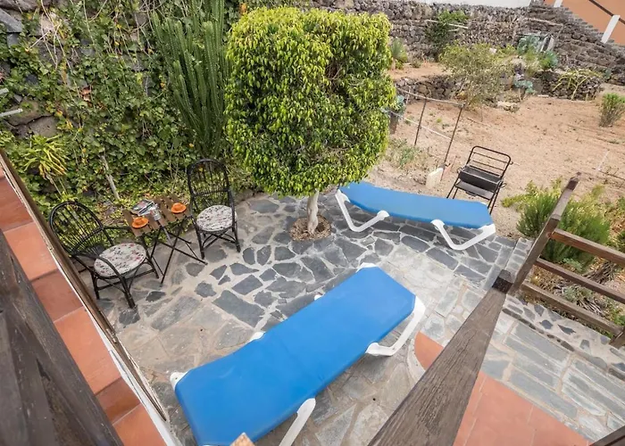 Casa Mercedes, *