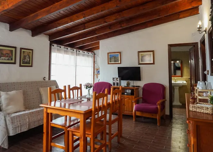 Casa Mercedes, * Tamaimo