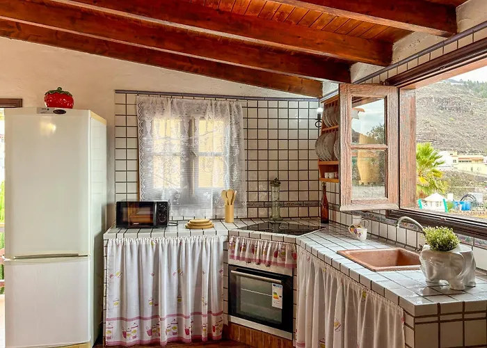 Casa Mercedes, Tamaimo