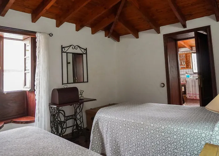 Casa Mercedes, *